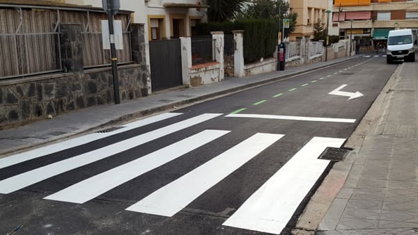 Obres finalitzades als carrers Florenci Vives i Monestir de Poblet