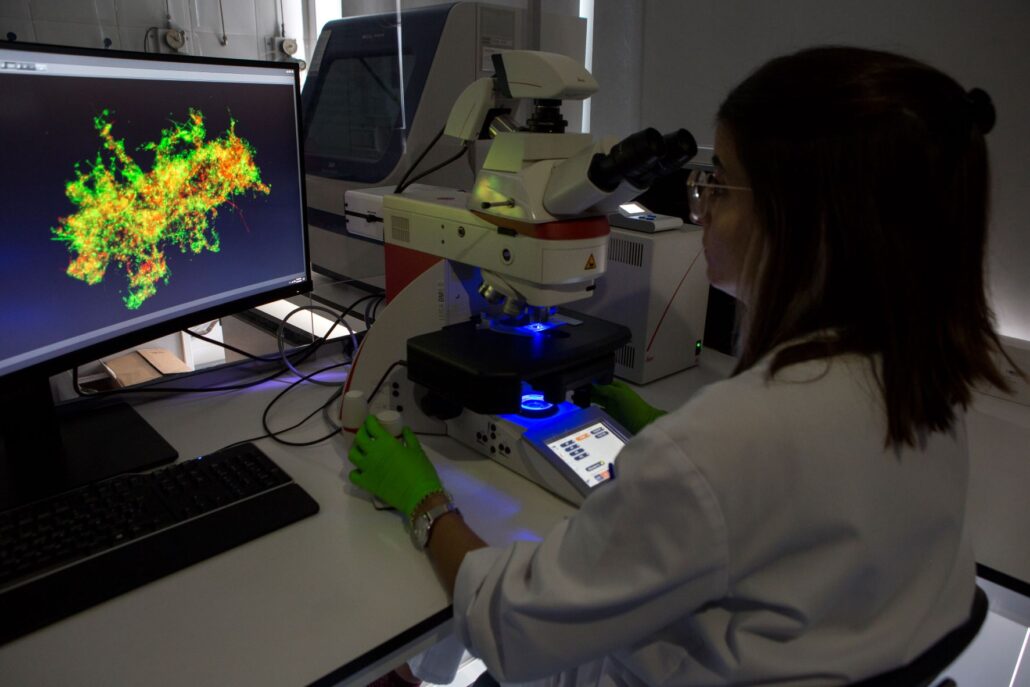 NUEVO EQUIPO DE MICROSCOPIA PARA EL CONTROL DEL CICLO INTEGRAL DEL AGUA