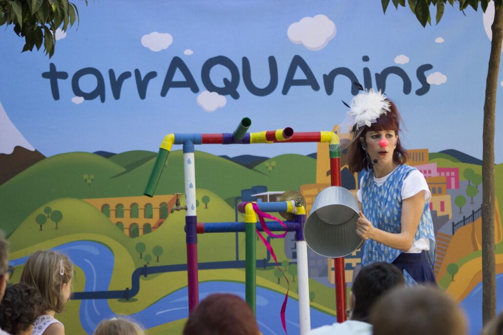 TARRAQUANINS SUBEN AL ESCENARIO POR SANT MAGÍ