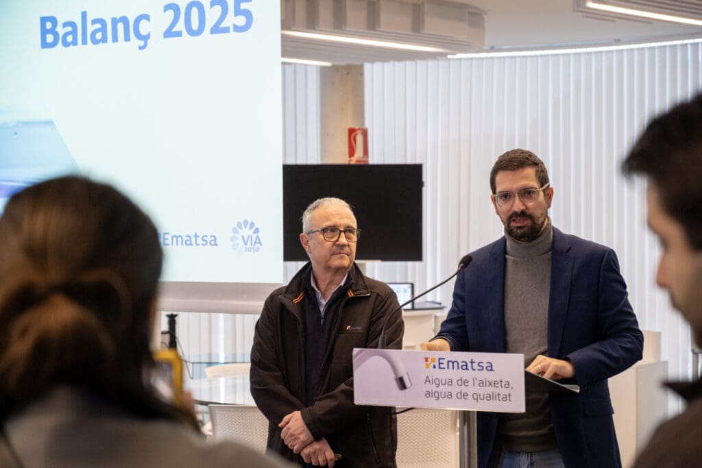 El president d'Ematsa, Nacho Garcia, i el director-gerent, Dani Milan, durant la roda de premsa de balanç